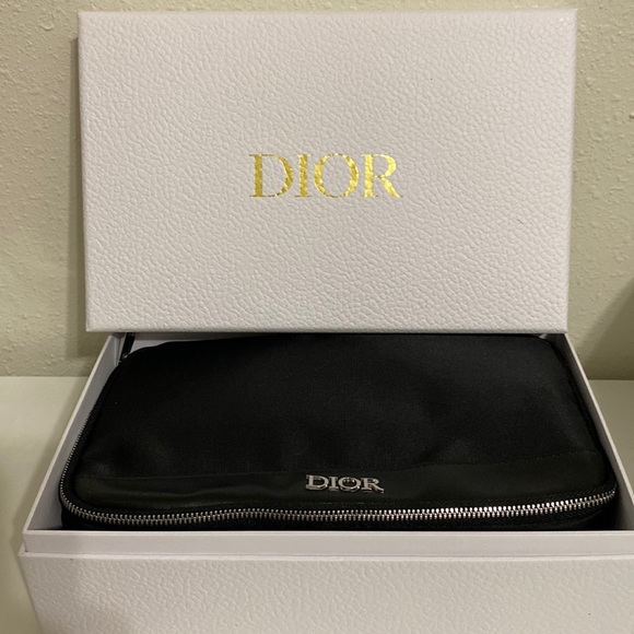 Dior Beauty Brush Set Travel Pouch NIB - Picture 3 of 12